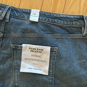 Good American Good Ease Relaxed Jean